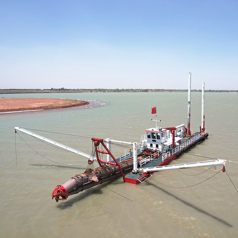 Kapal Keruk Hisap Pemotong Pembersih Sungai