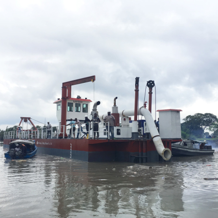 Kapal Keruk Hisap Pemotong Penahan Sungai